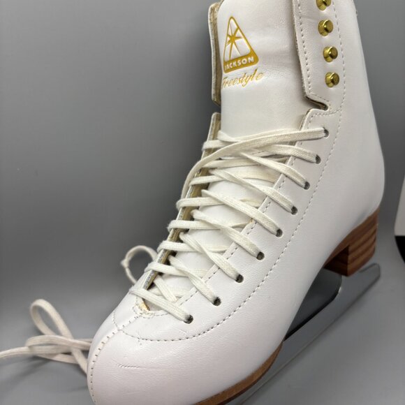 Jackson Freestyle Women’s Ice Skates (FS2190) with Aspire blades Size 6  C - Picture 5 of 16